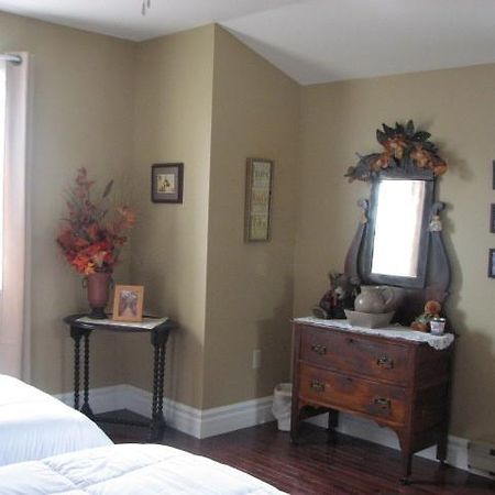 Argyle By The Sea Bed & Breakfast Pubnico Room photo